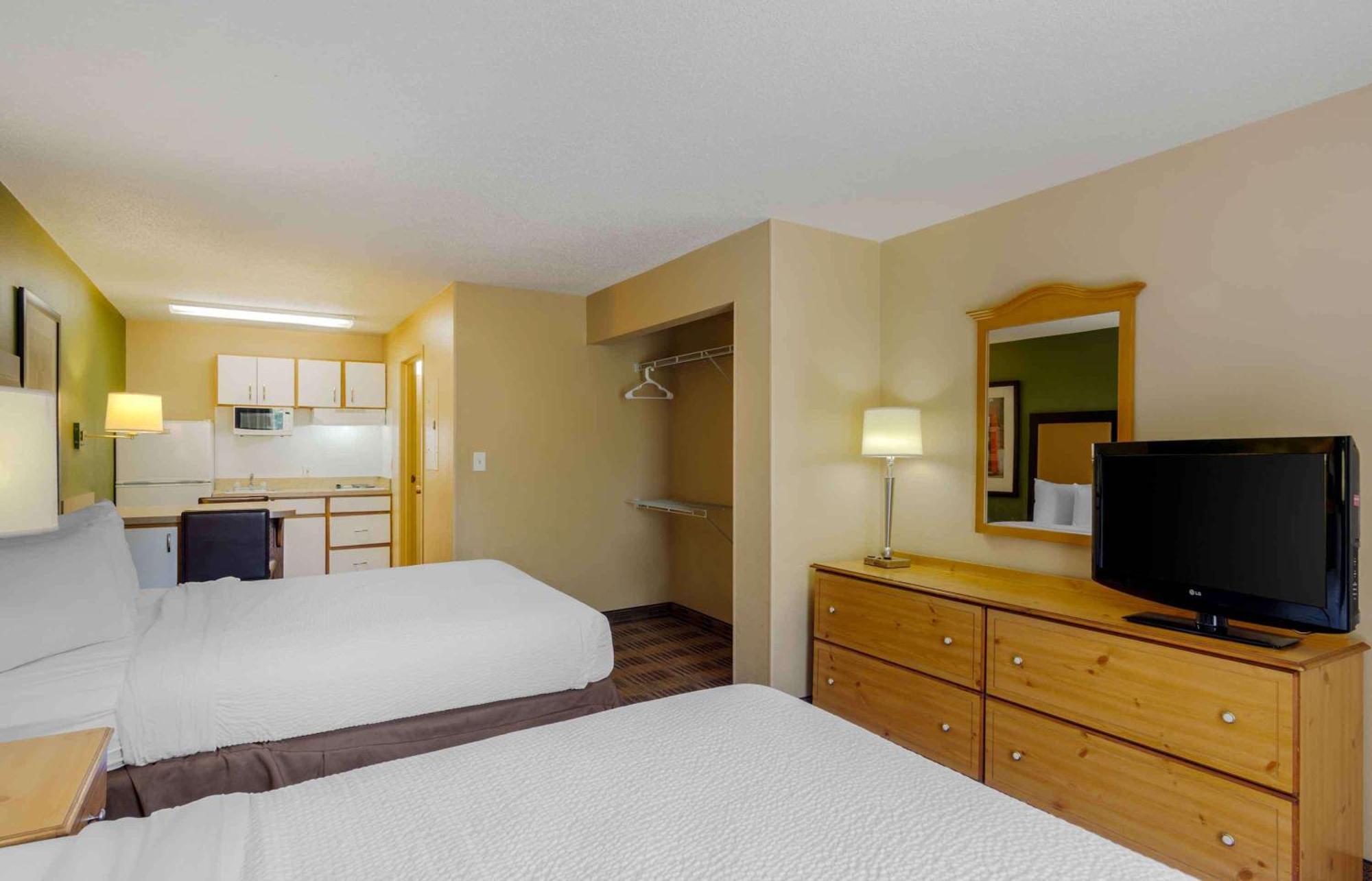 Extended Stay America Select Suites - Atlanta - Cumberland Mall Смирна Екстериор снимка