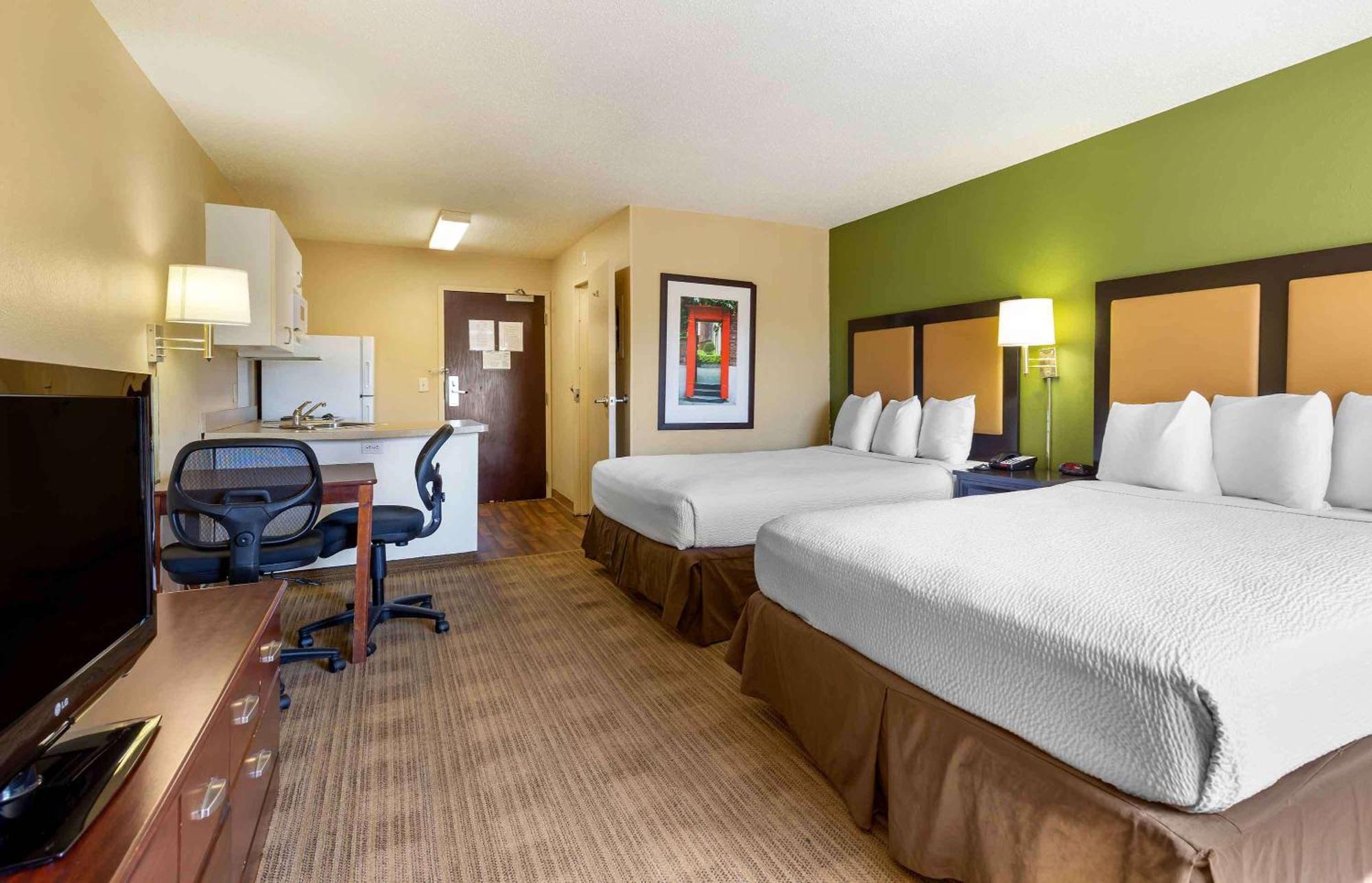 Extended Stay America Select Suites - Atlanta - Cumberland Mall Смирна Екстериор снимка