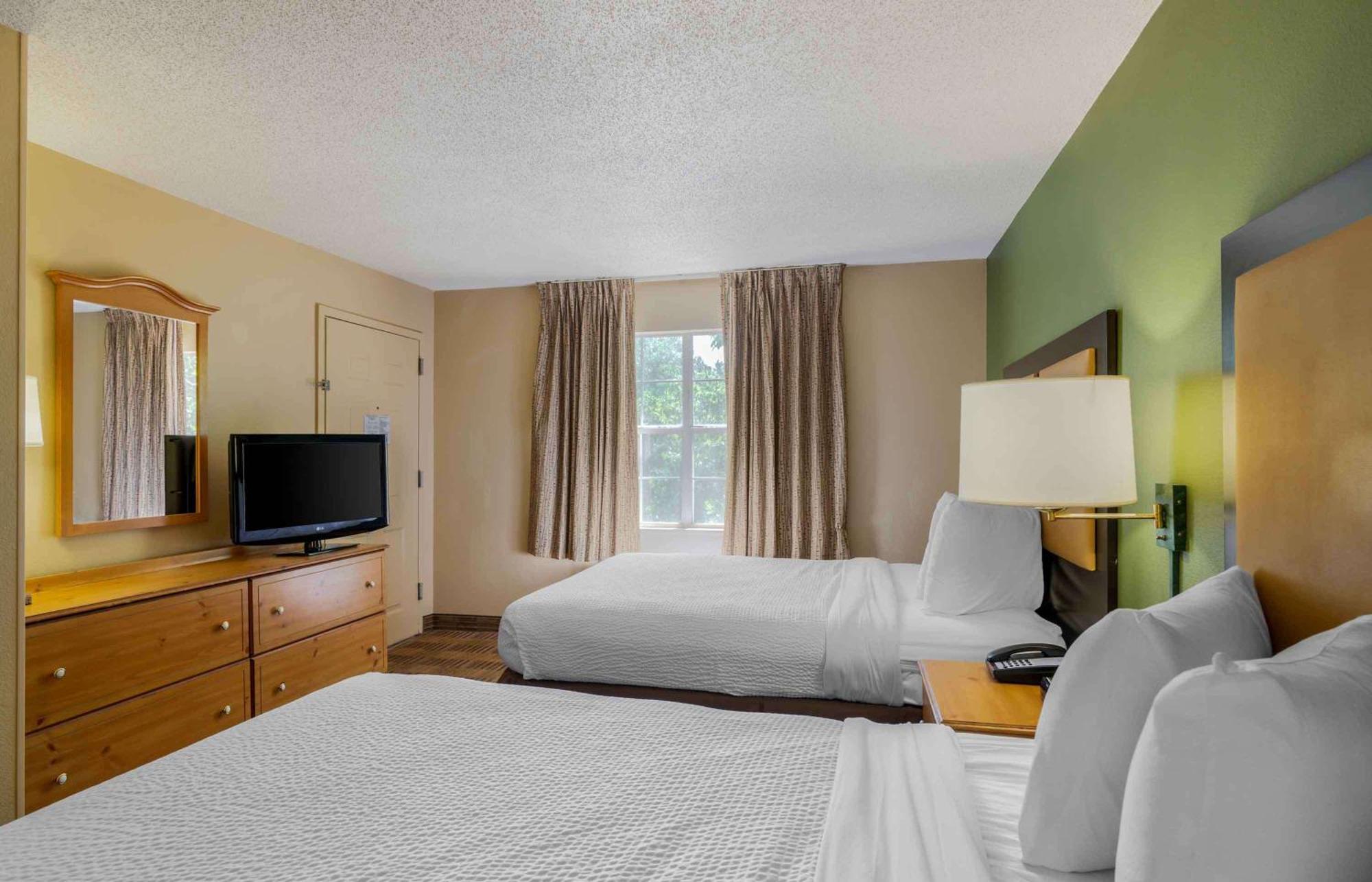 Extended Stay America Select Suites - Atlanta - Cumberland Mall Смирна Екстериор снимка