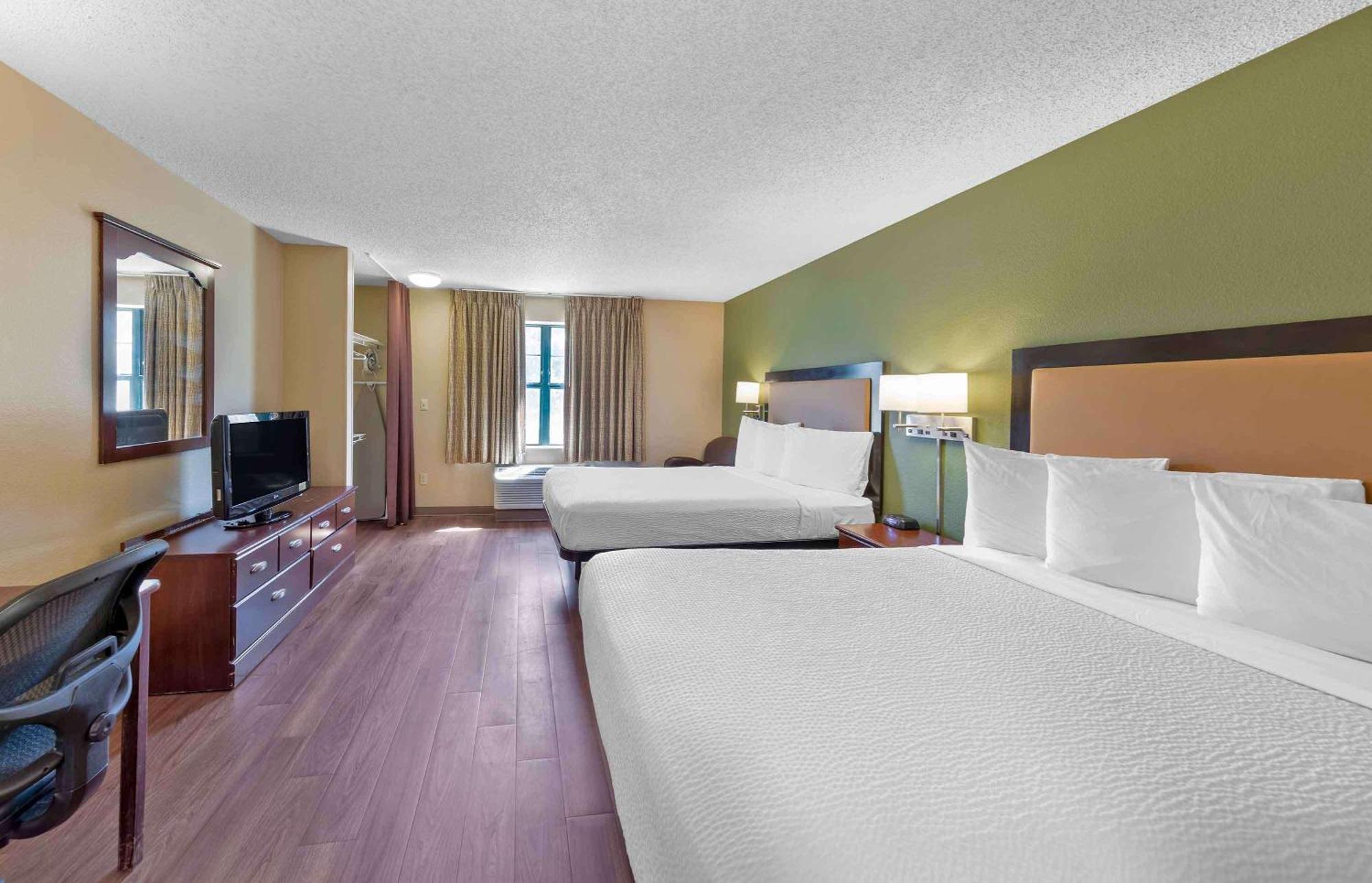 Extended Stay America Select Suites - Atlanta - Cumberland Mall Смирна Екстериор снимка