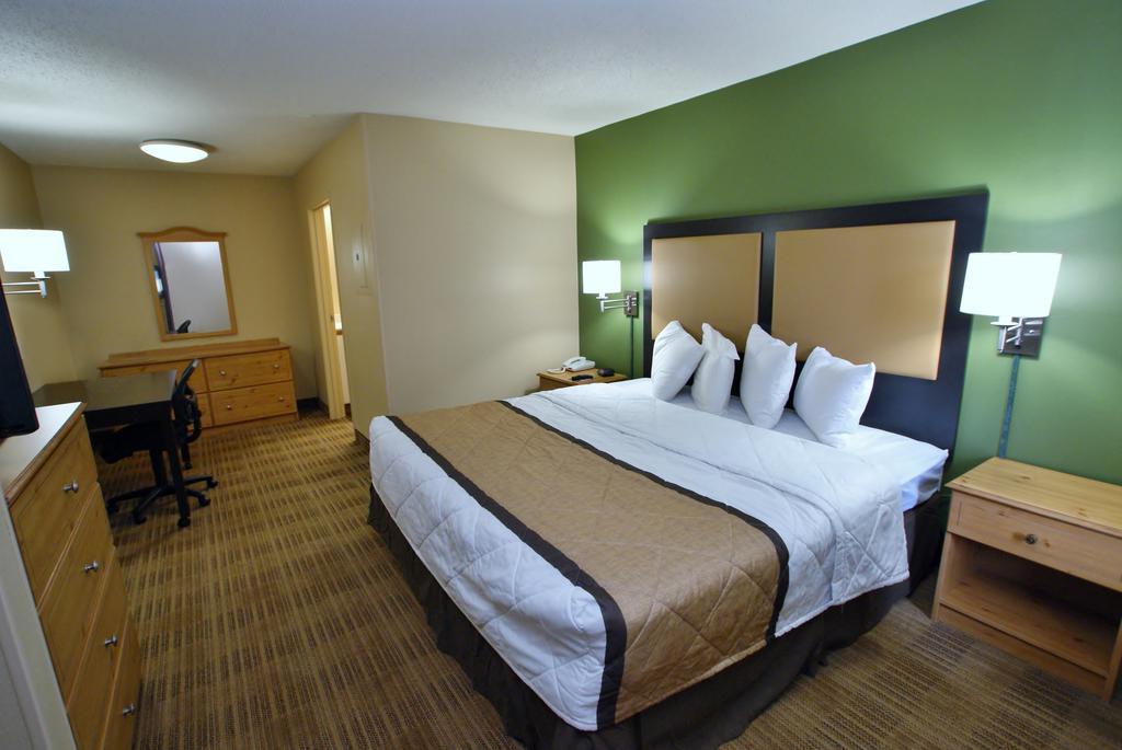 Extended Stay America Select Suites - Atlanta - Cumberland Mall Смирна Екстериор снимка